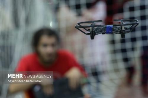 رقابت ربات های پرنده در شانزدهمین مسابقات ربوکاپ