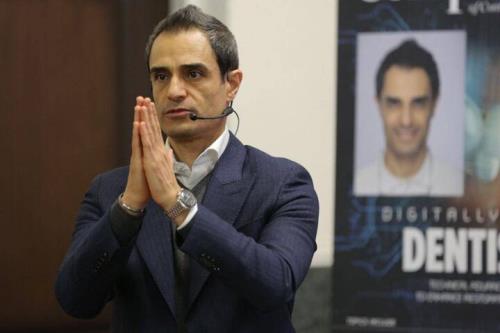 روش جدید درمانی محقق ایرانی برای جراحی میکروسکوپی ایمپلنت