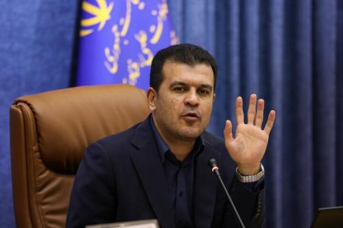 موضع افشین درباره ی اعطای مجوز تاکسی اینترنتی کسب وکارها را ناامید نکنیم