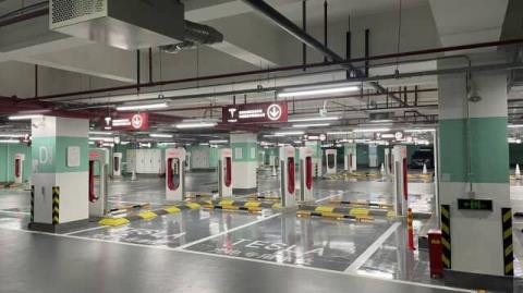 راه اندازی بزرگترین ایستگاه شارژ خودرو های برقی در شانگهای